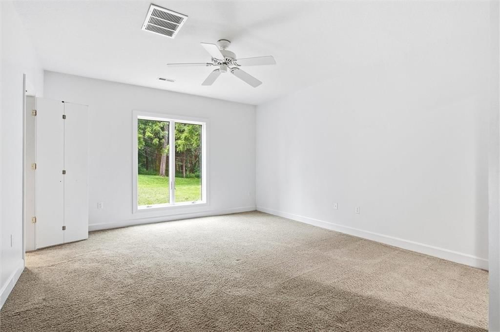 2530 Greenwood Drive — photo 26