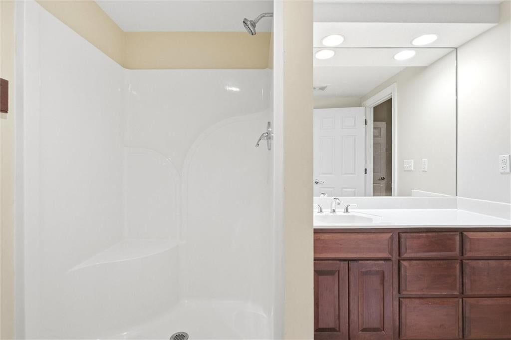 2530 Greenwood Drive — photo 31