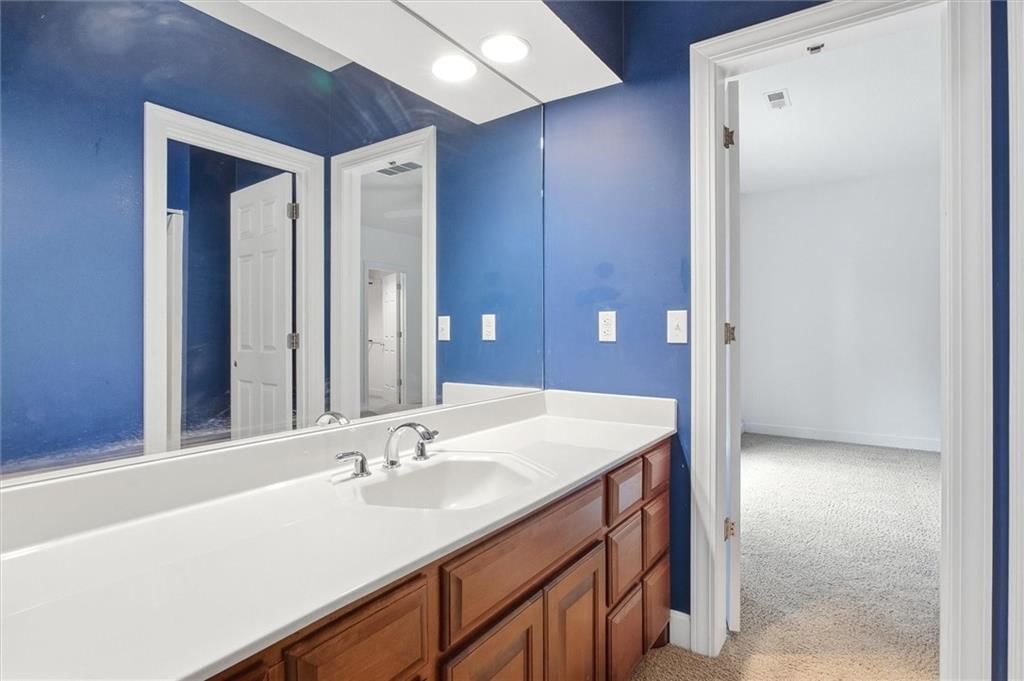 2530 Greenwood Drive — photo 33