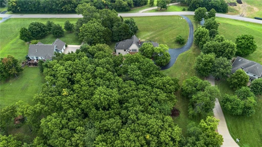 2530 Greenwood Drive — photo 37