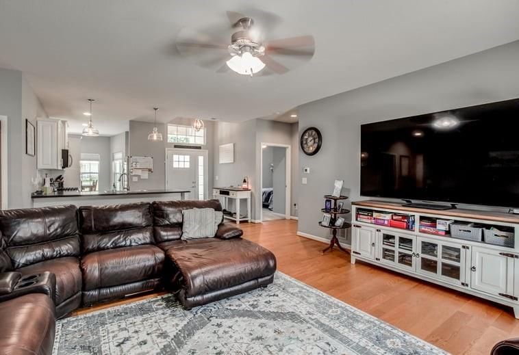 1721 S Willow Street — photo 12