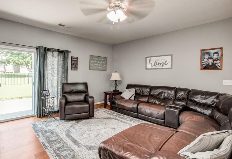 1721 S Willow Street — photo 14
