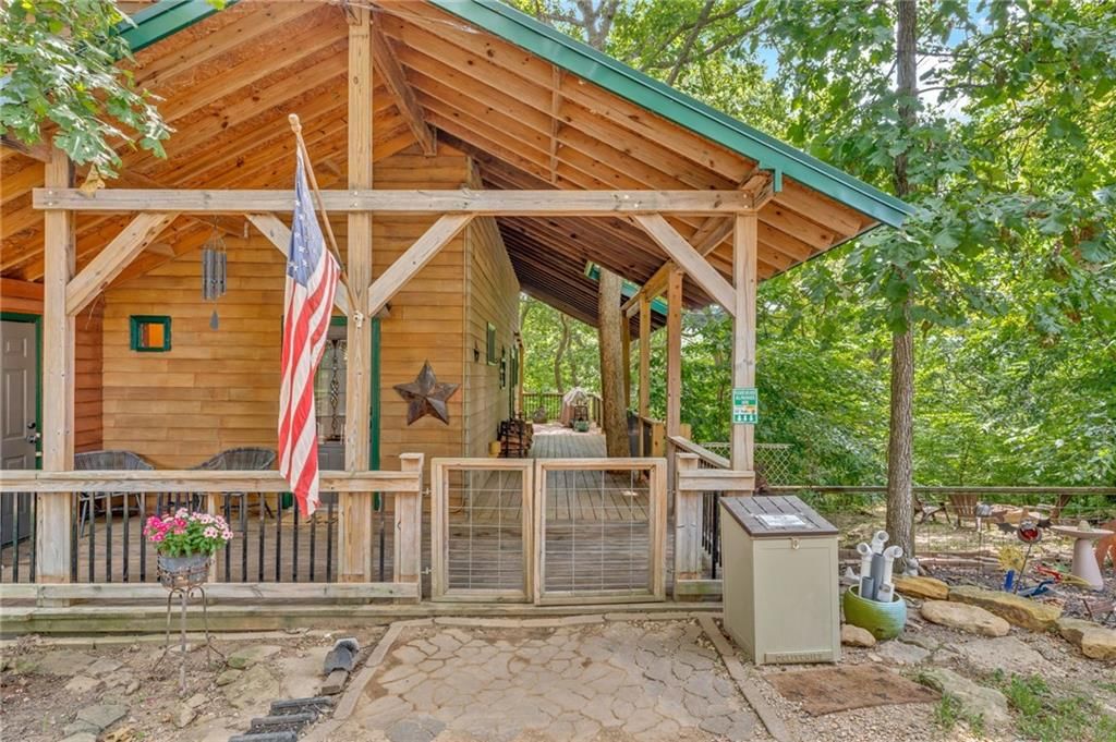 5279 Saratoga Drive — photo 3