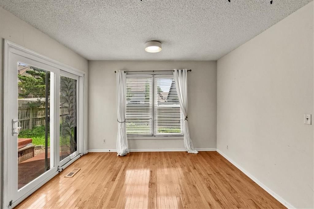 11635 Garnett Street — photo 6