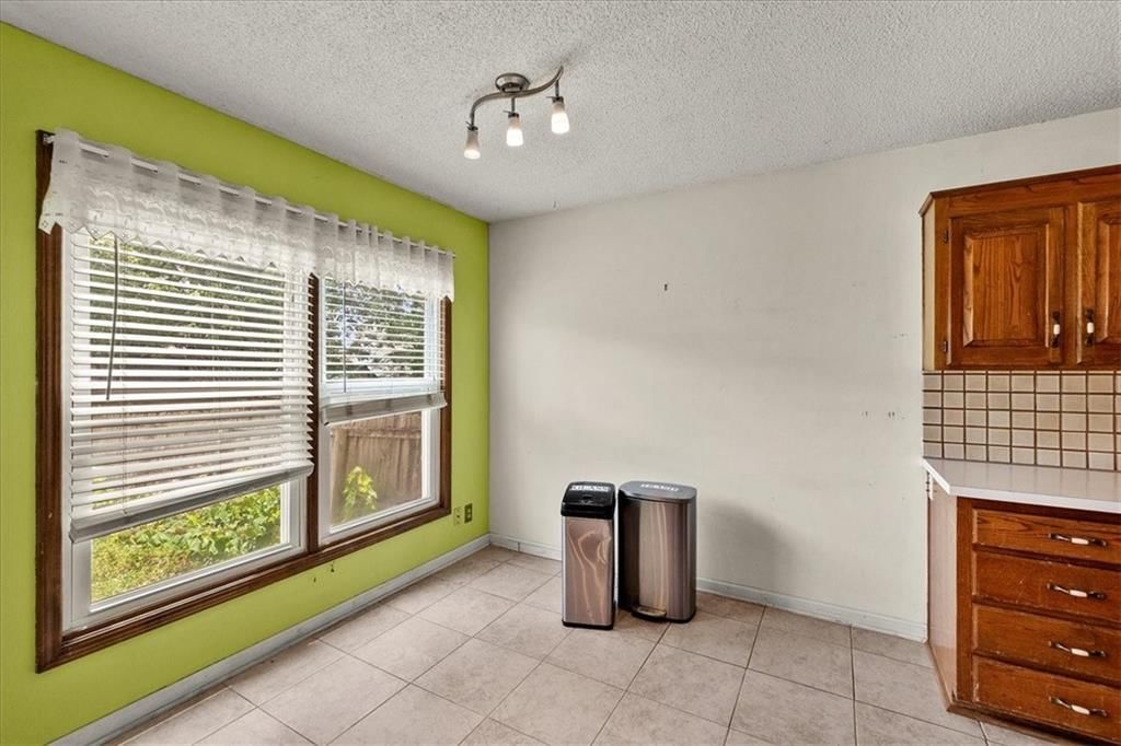 11635 Garnett Street — photo 7