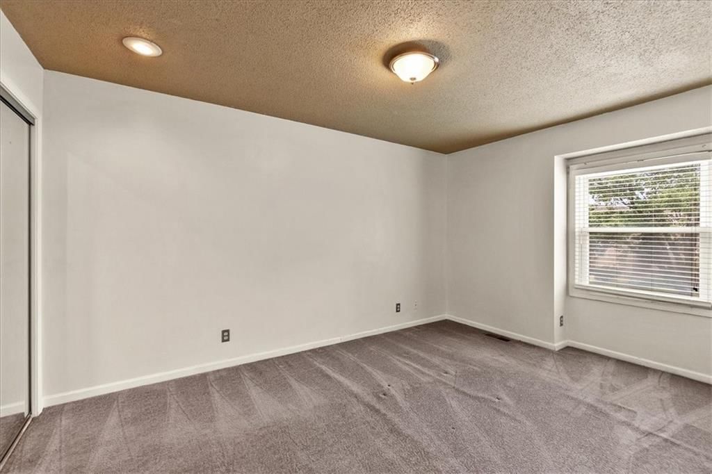 11635 Garnett Street — photo 18