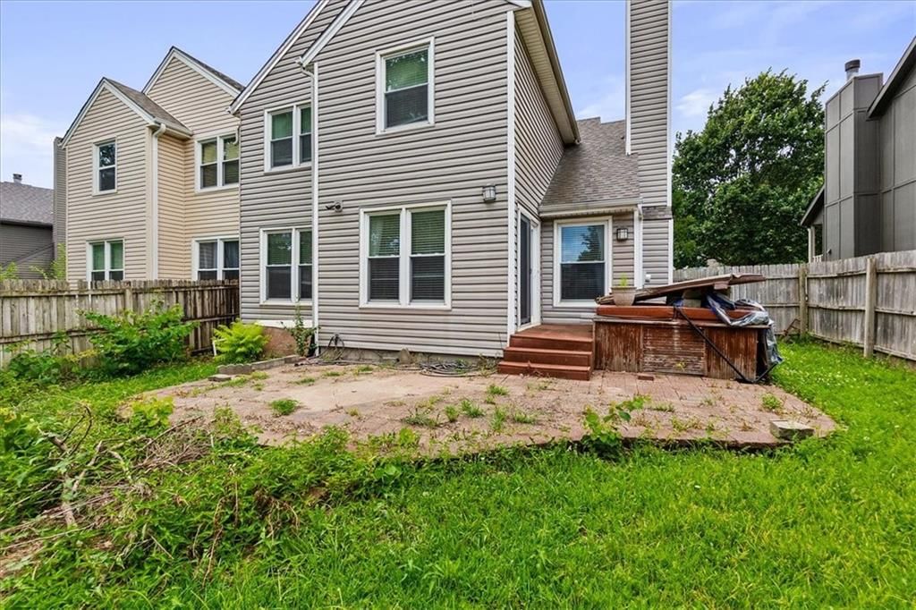 11635 Garnett Street — photo 27