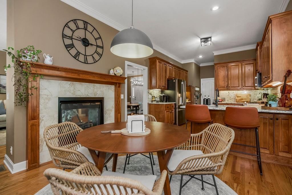916 SW Lauren Court — photo 12