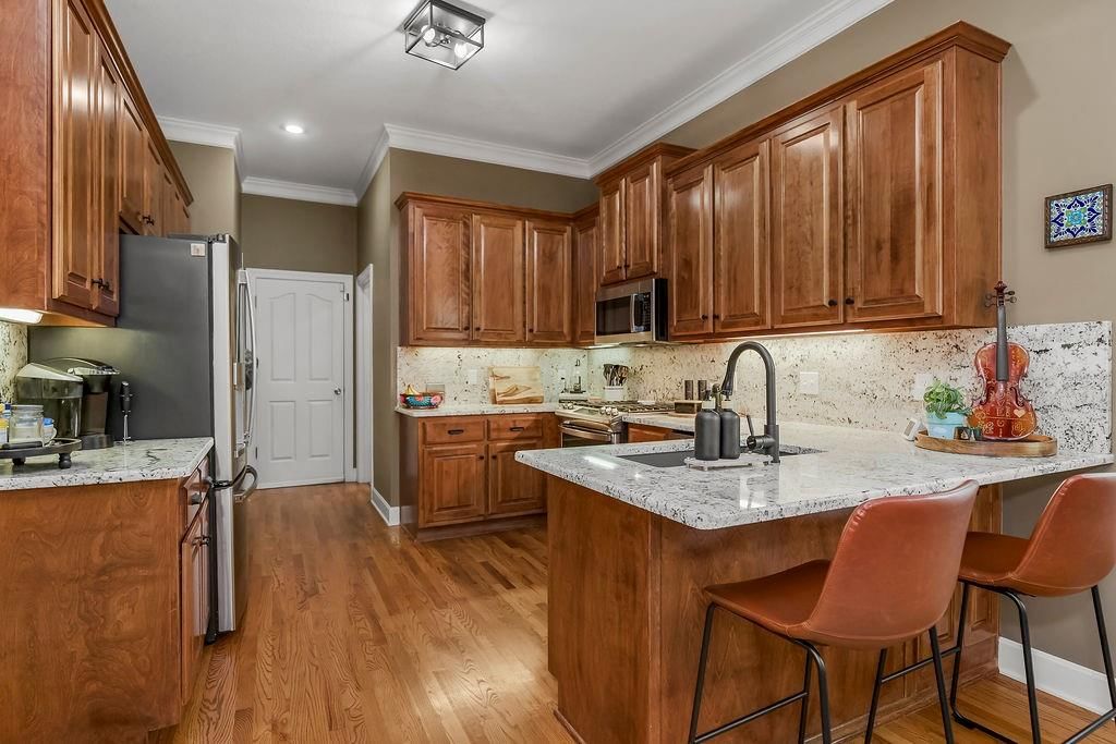 916 SW Lauren Court — photo 13