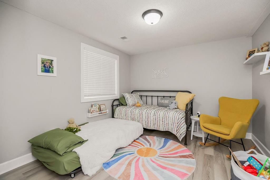 916 SW Lauren Court — photo 22