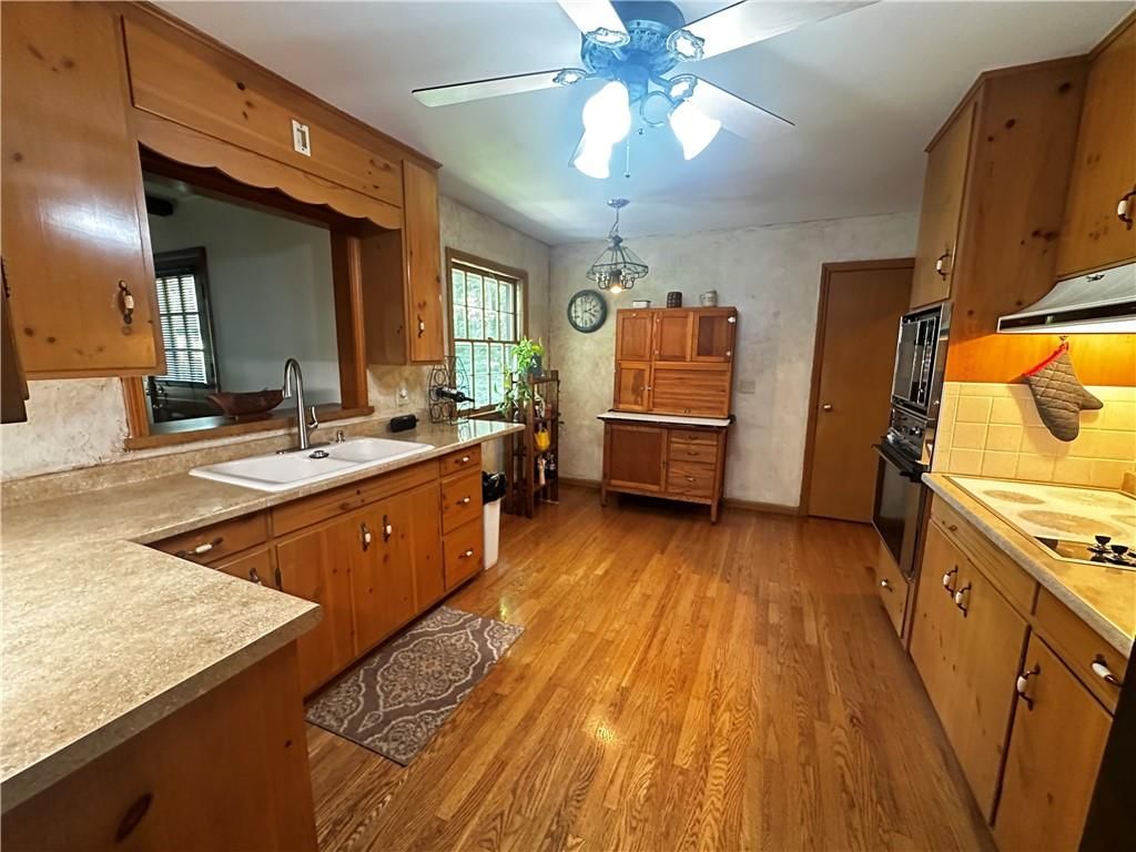 2505 Homestead Lane — photo 10