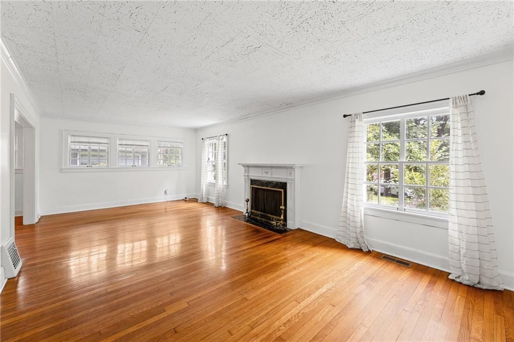 6024 OAK Street — photo 5