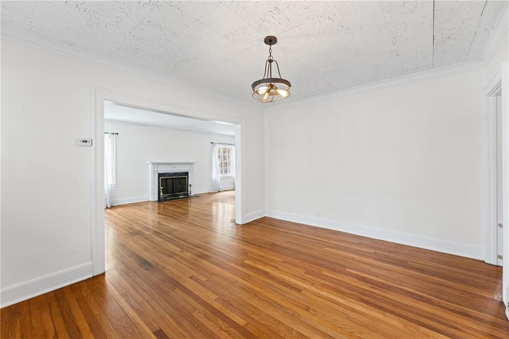 6024 OAK Street — photo 11