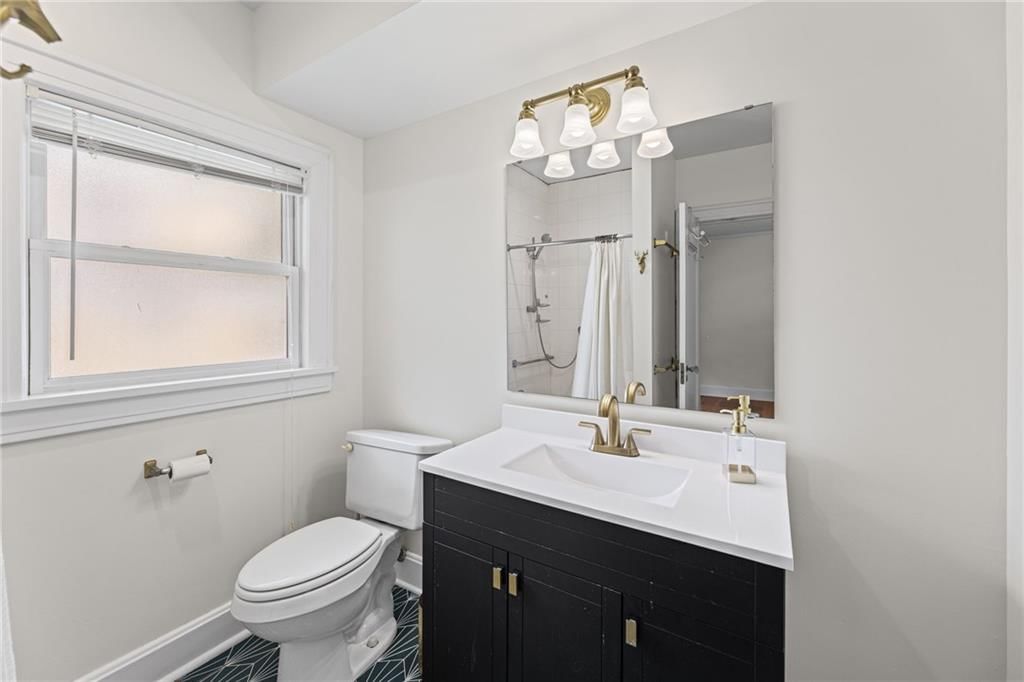 6024 OAK Street — photo 24