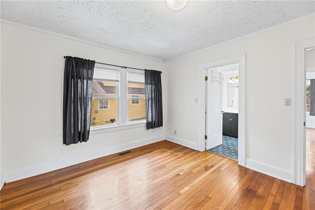 6024 OAK Street — photo 28