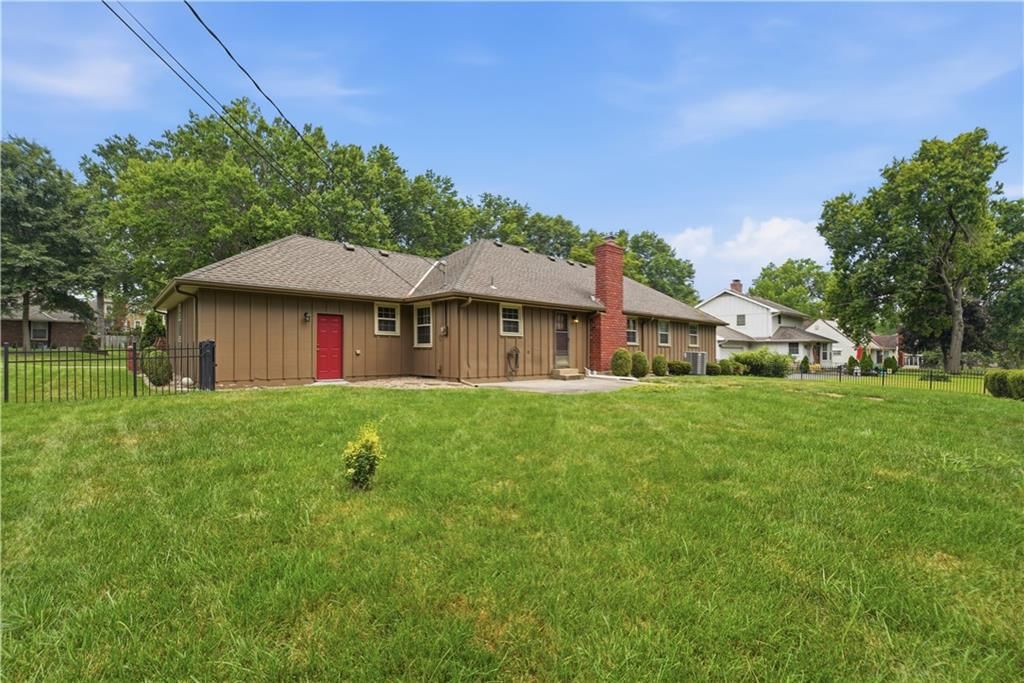 4320 S Dover Avenue — photo 36