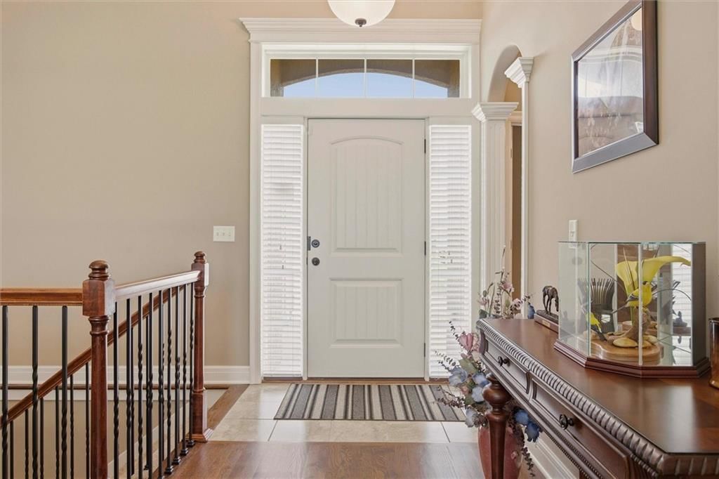 311 Crestview Court — photo 4