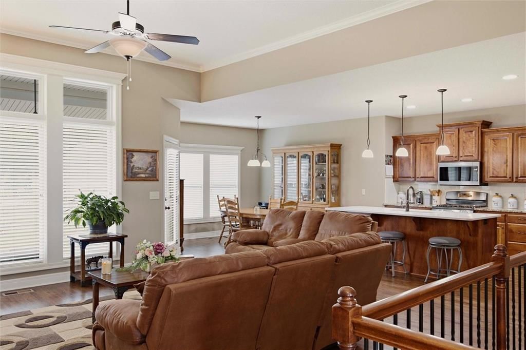 311 Crestview Court — photo 6