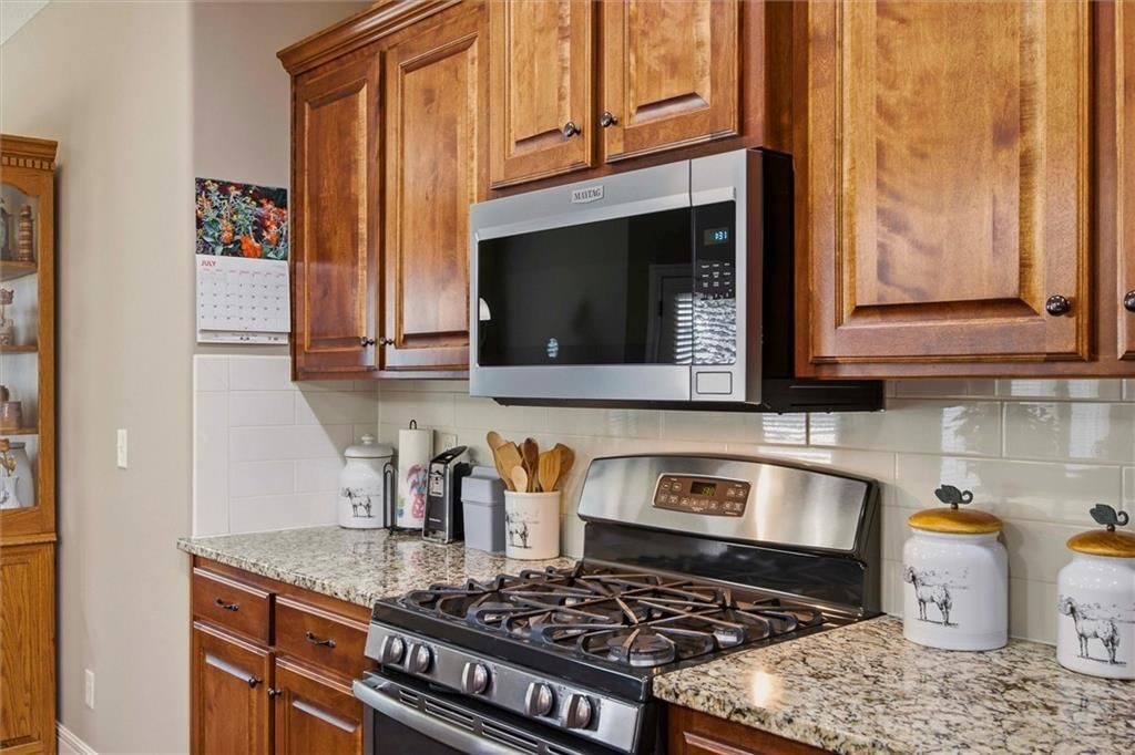 311 Crestview Court — photo 10