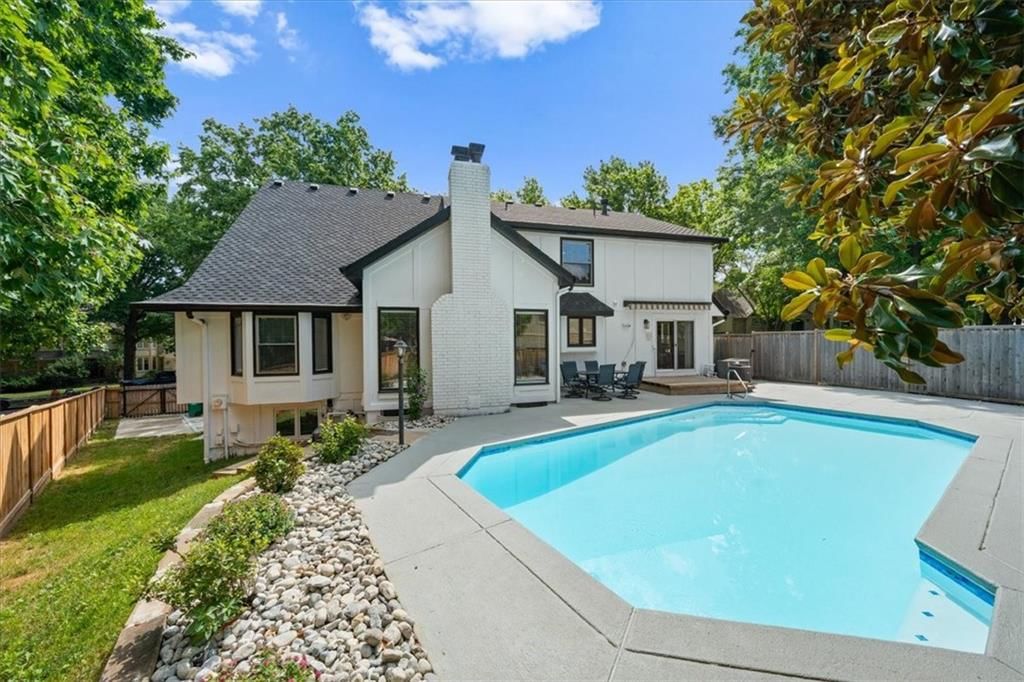 8230 W 99th Street — photo 3