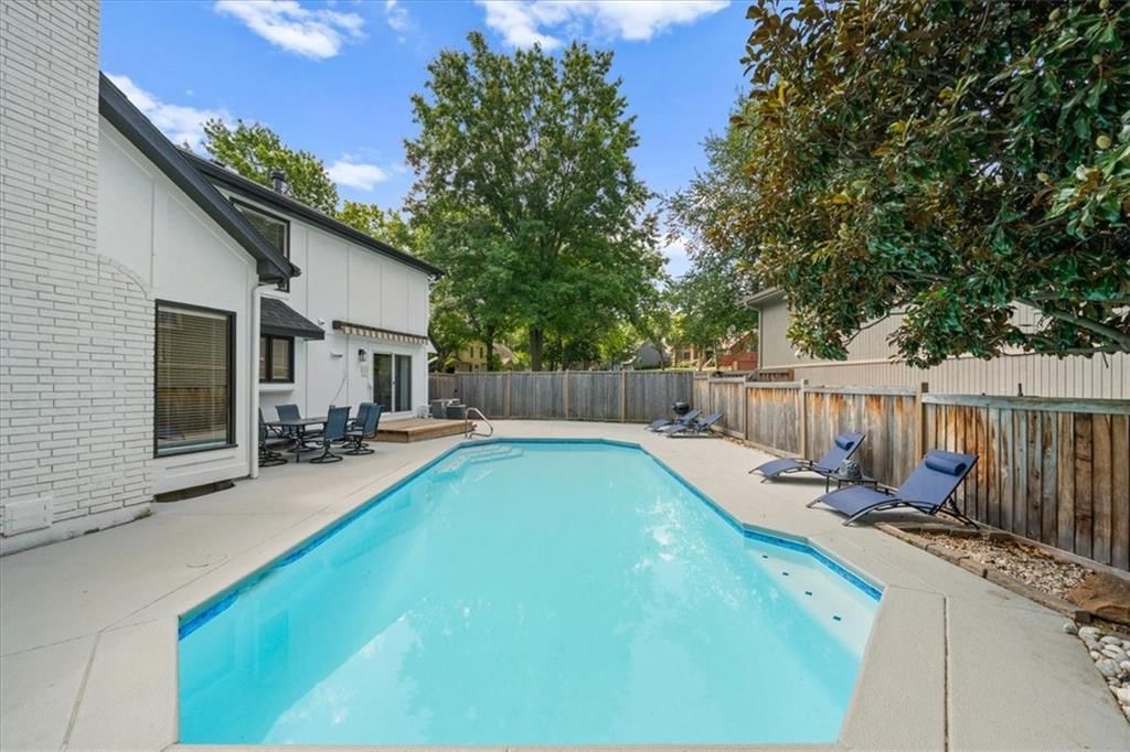 8230 W 99th Street — photo 4