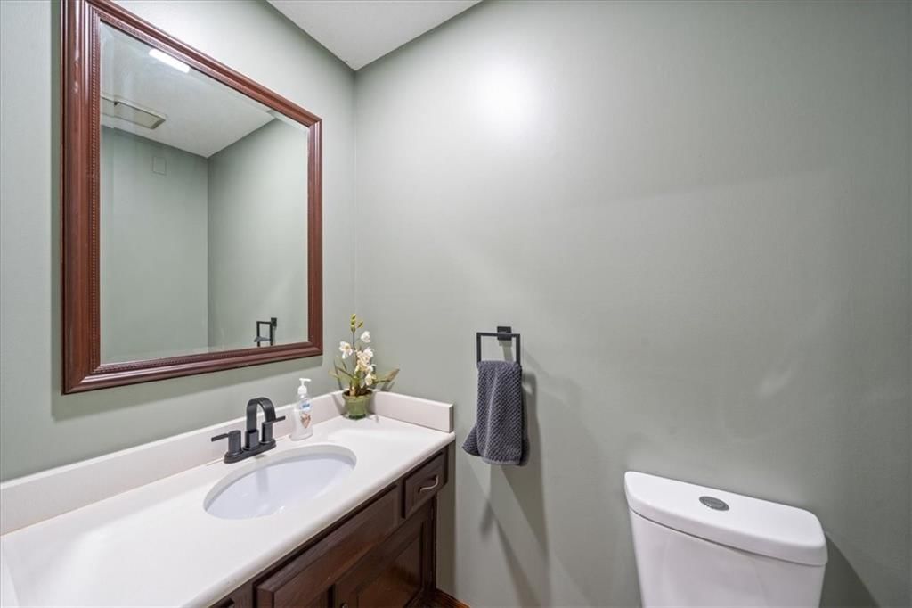 8230 W 99th Street — photo 12