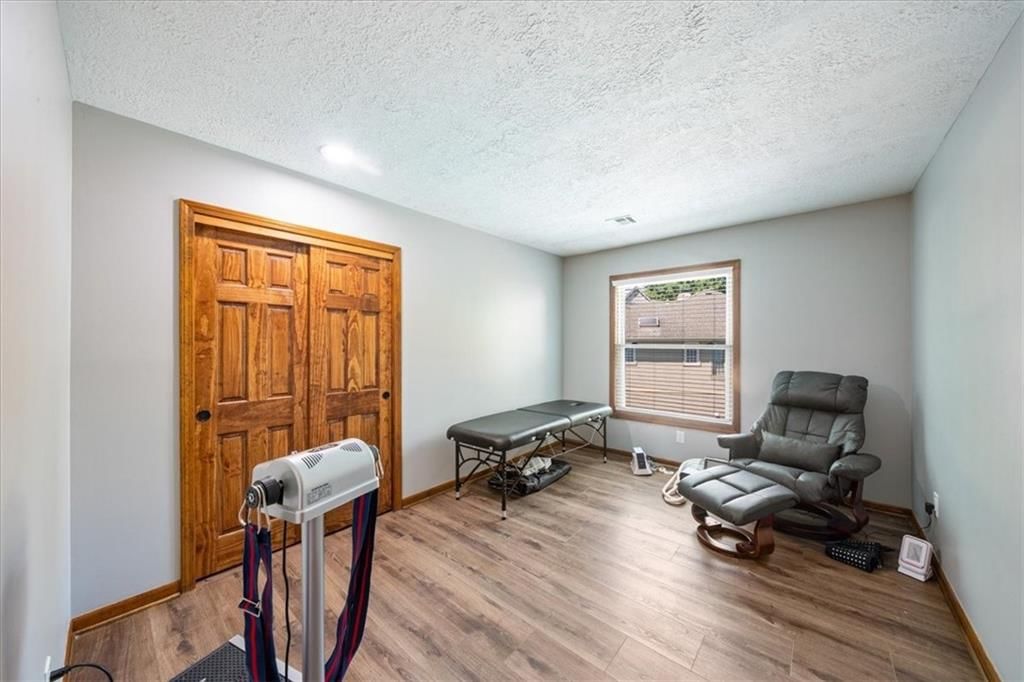 8230 W 99th Street — photo 29