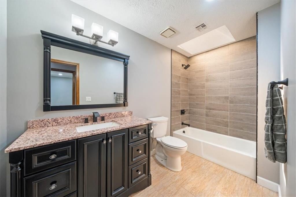 8230 W 99th Street — photo 32