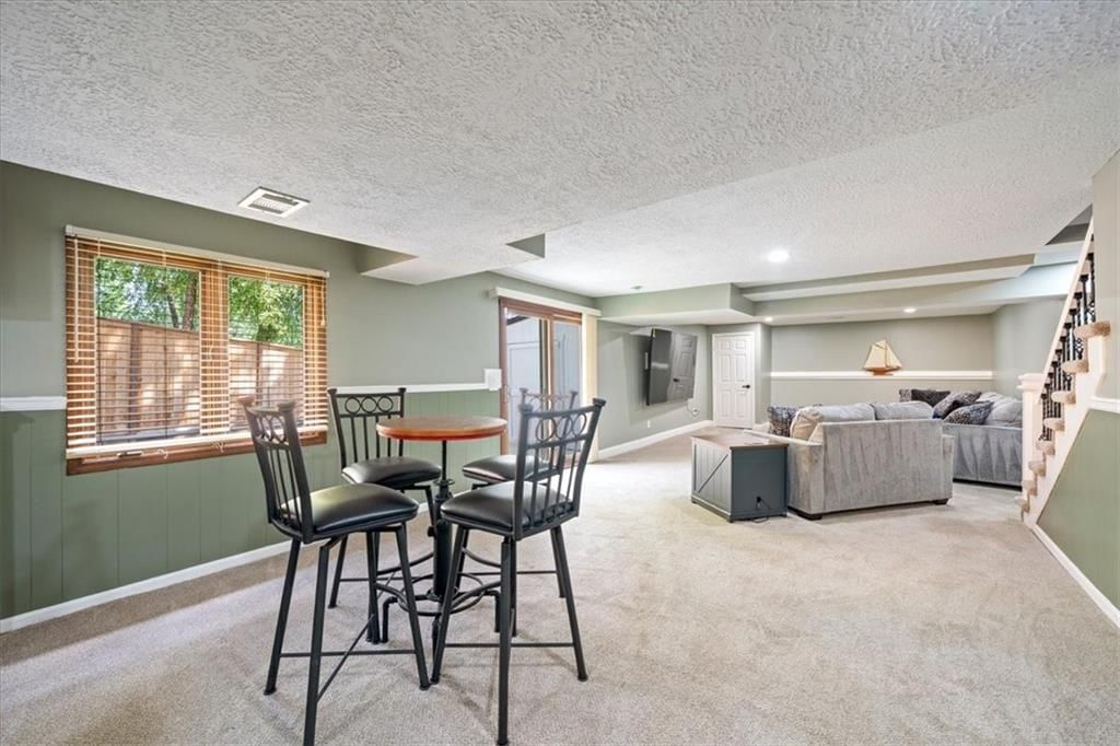 8230 W 99th Street — photo 33