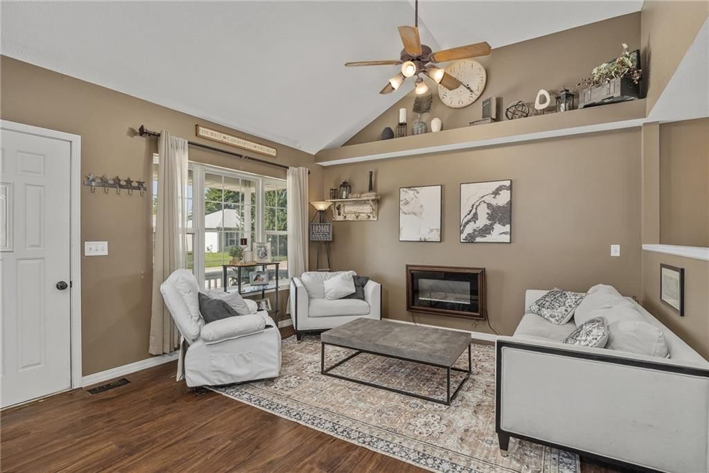 714 Harris Lane — photo 4