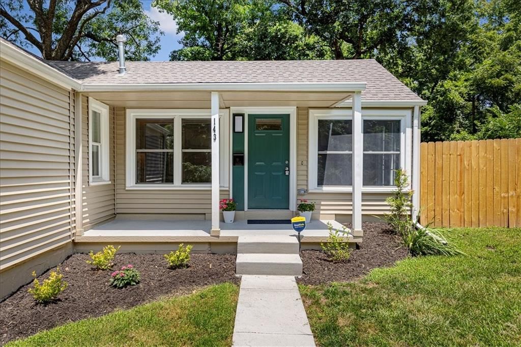 143 Grove Avenue — photo 2