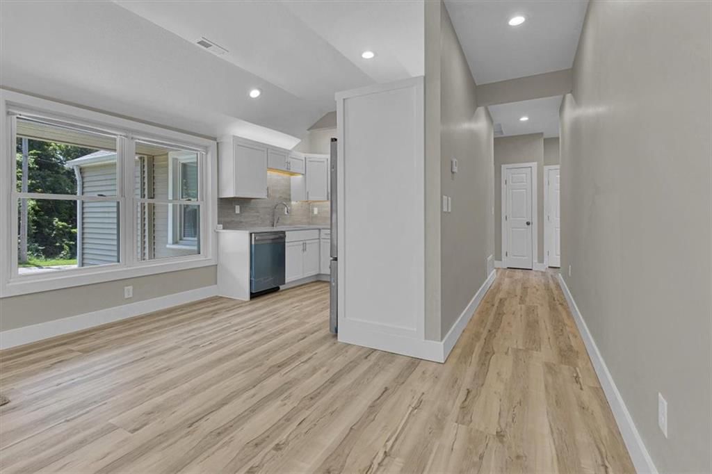 143 Grove Avenue — photo 14