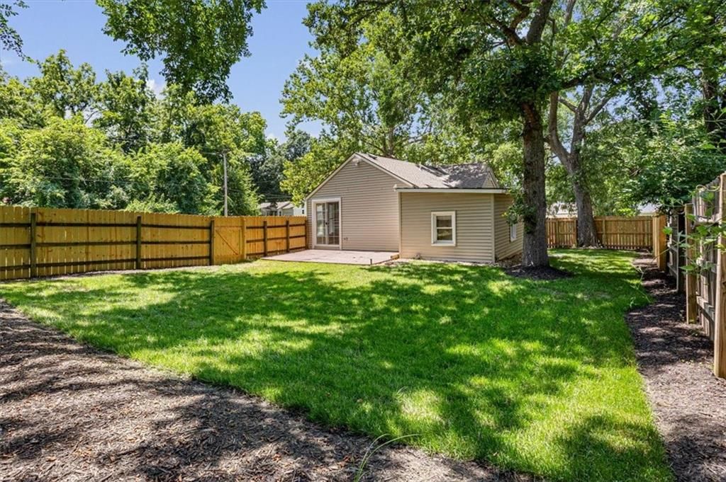 143 Grove Avenue — photo 26