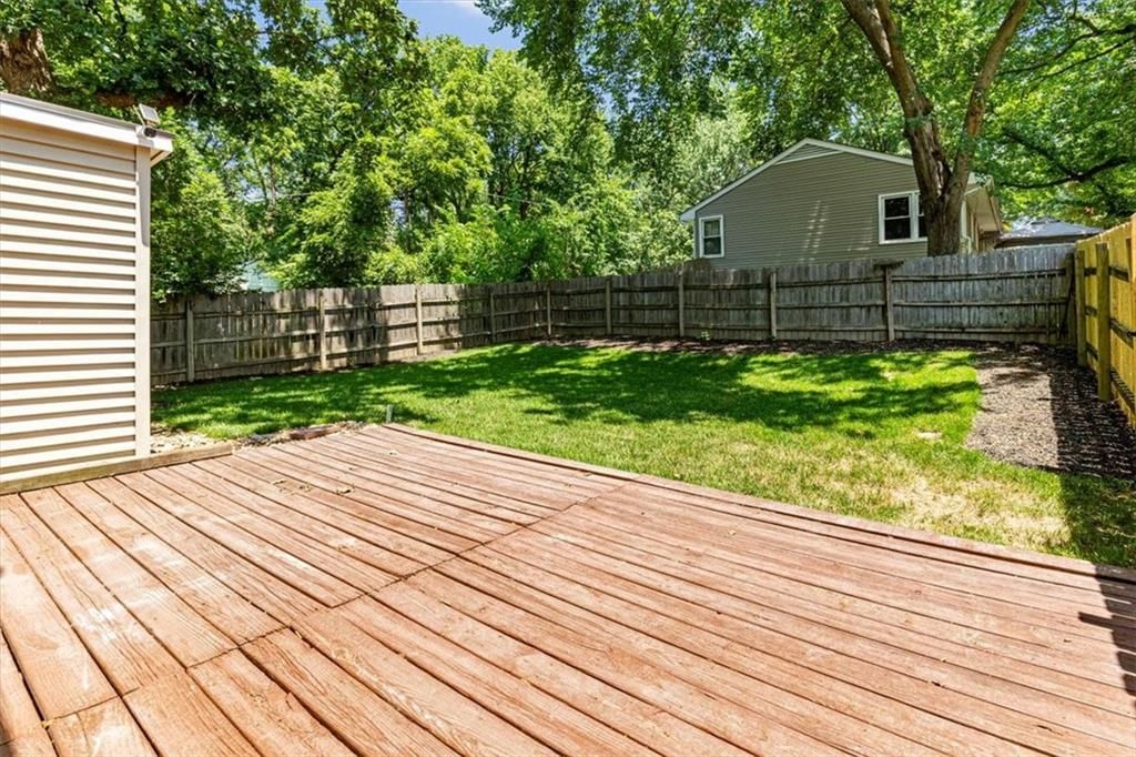 143 Grove Avenue — photo 28