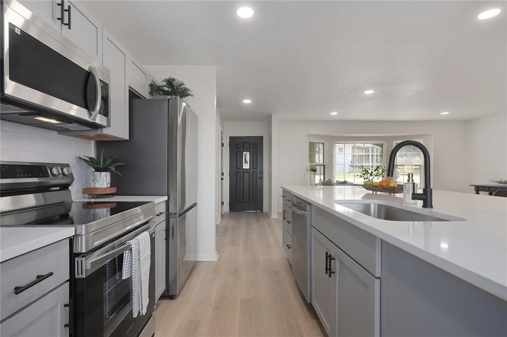 12941 Fuller Avenue — photo 9