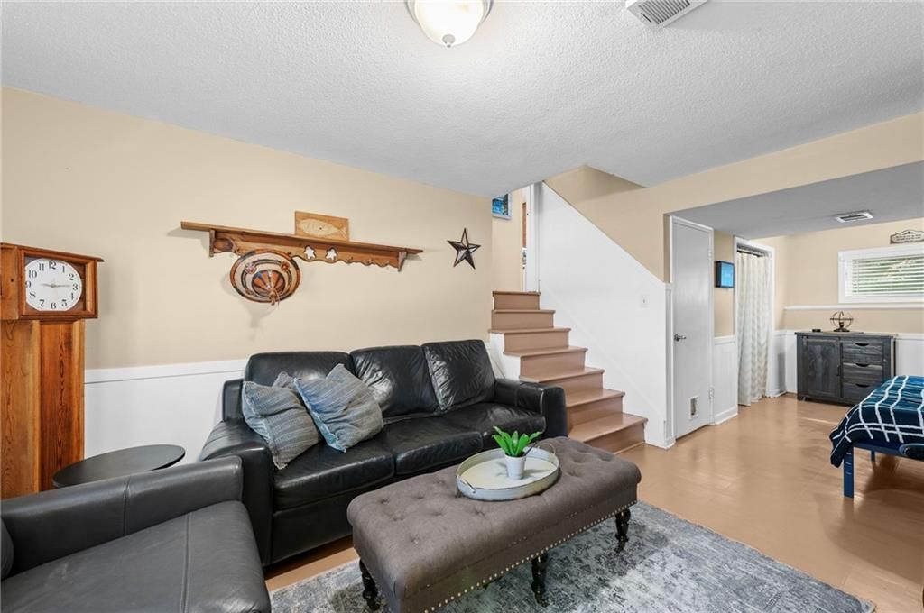 5223 Cody Street — photo 28
