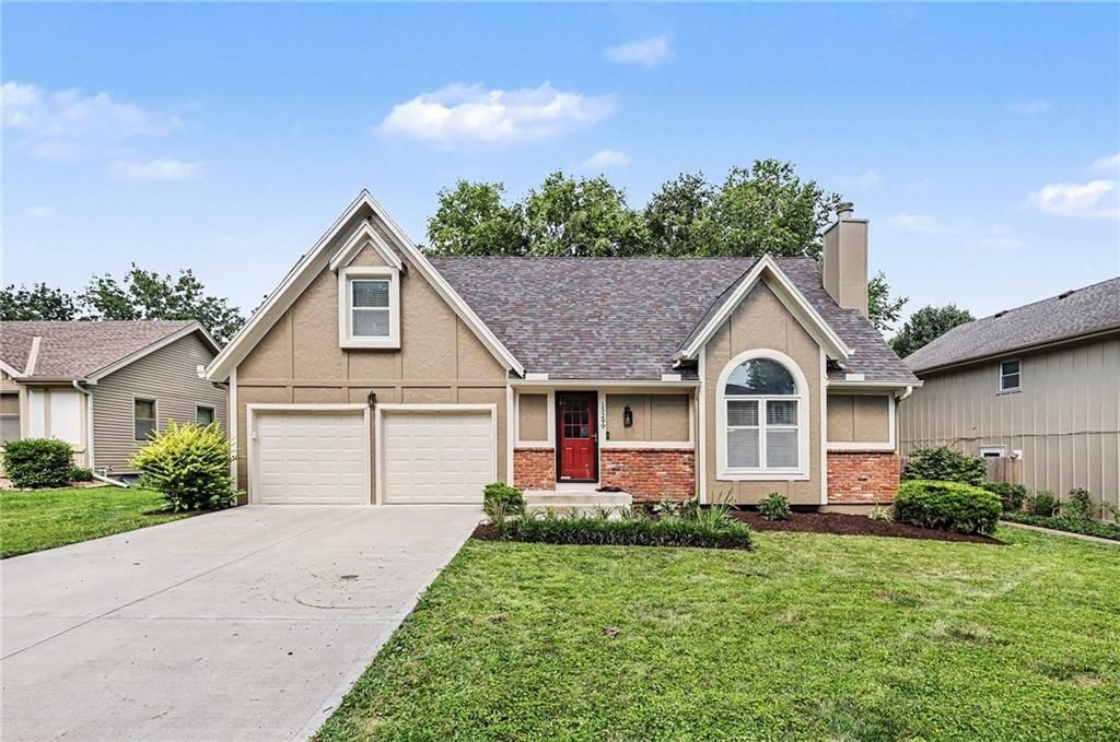 15299 CONSER Street — photo 2