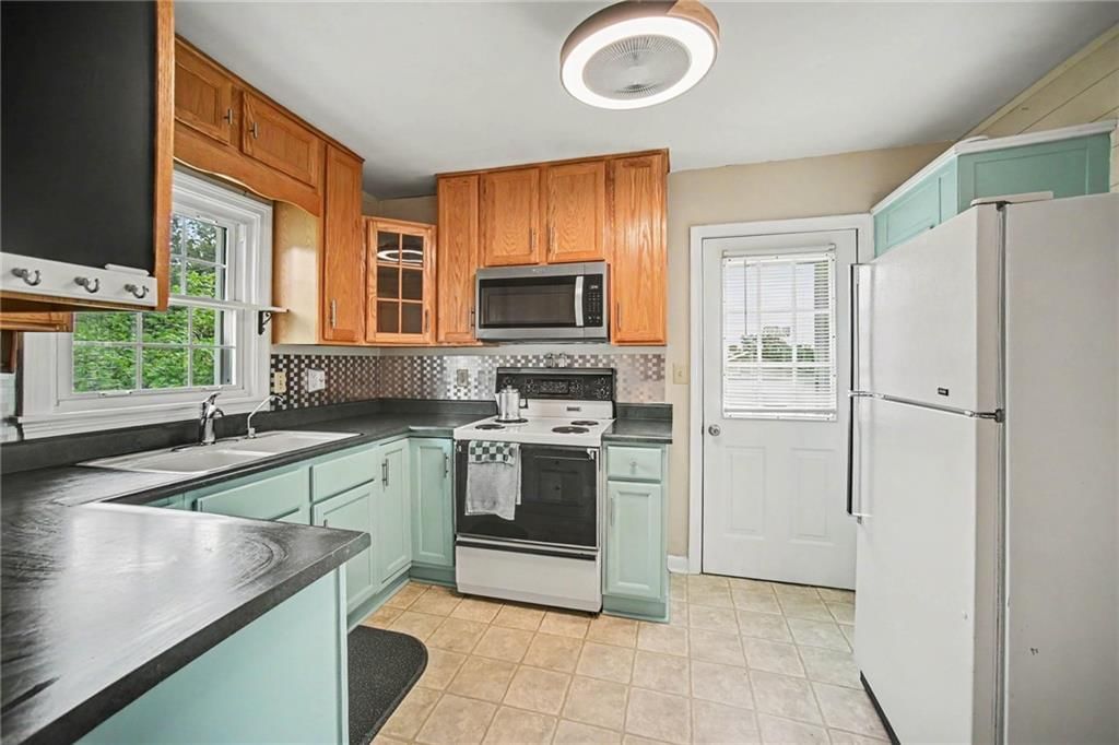 8409 NW Hilltop Road — photo 14