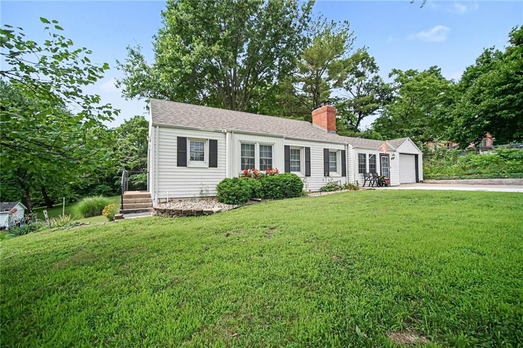 8409 NW Hilltop Road — photo 27