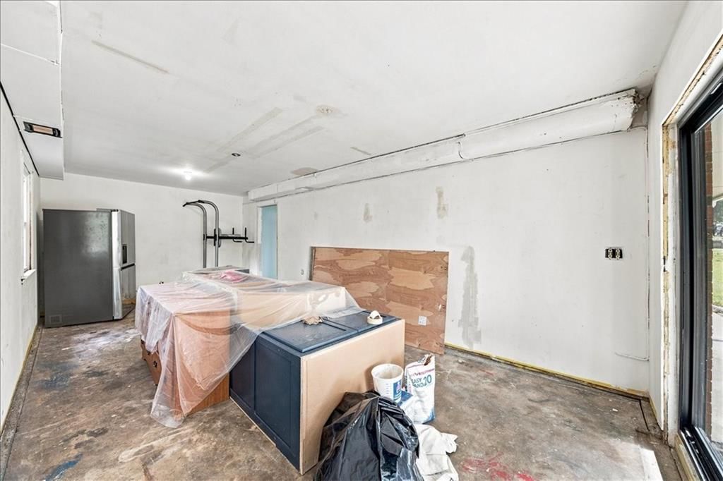 10001 Cambridge Avenue — photo 12