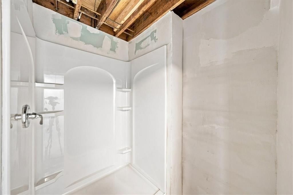 10001 Cambridge Avenue — photo 16