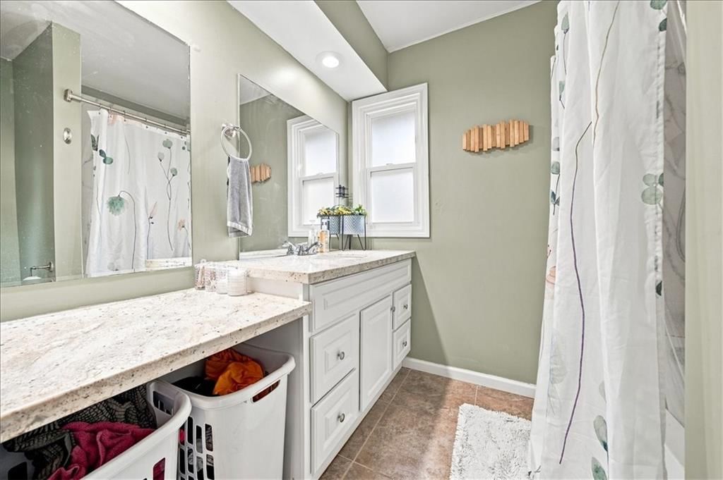 10001 Cambridge Avenue — photo 19
