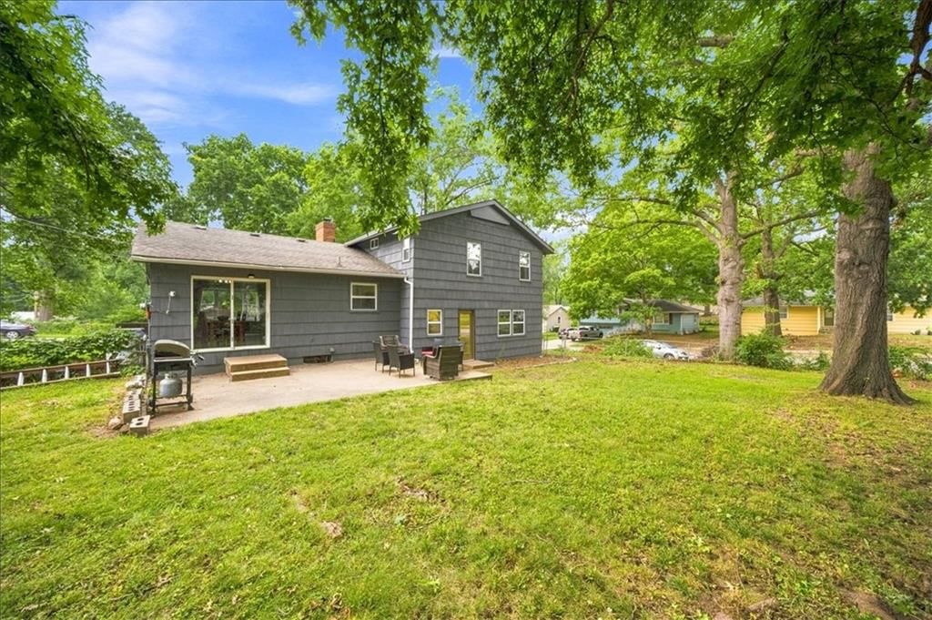 10001 Cambridge Avenue — photo 28