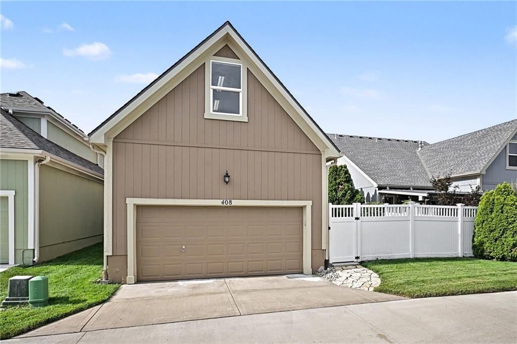 408 E 30th Avenue — photo 15