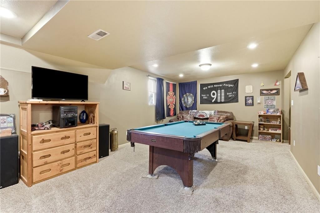 318 Shannon Avenue — photo 43
