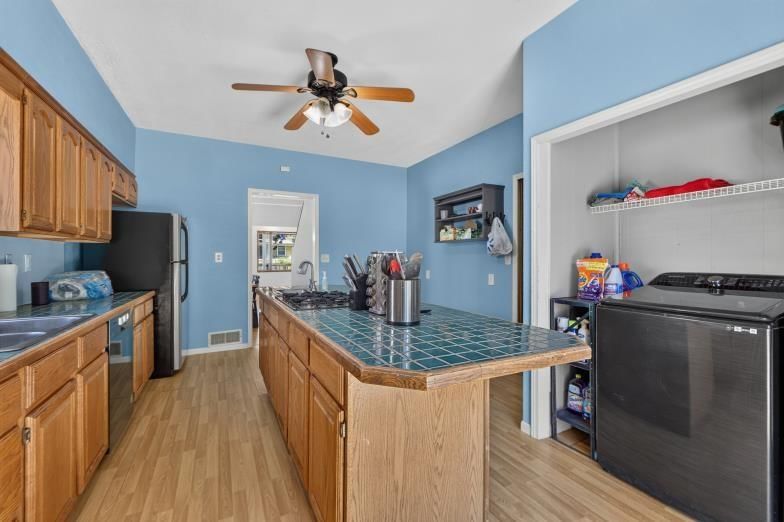 3224 Lafayette Street — photo 24