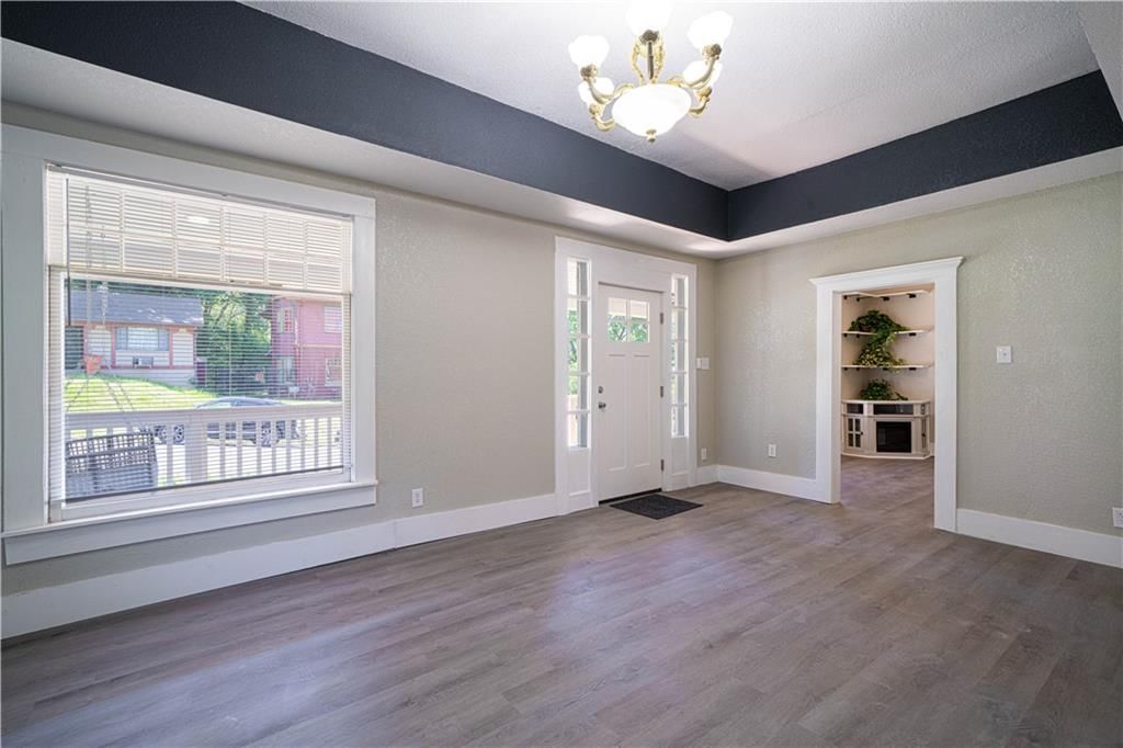 1407 Felix Street — photo 5