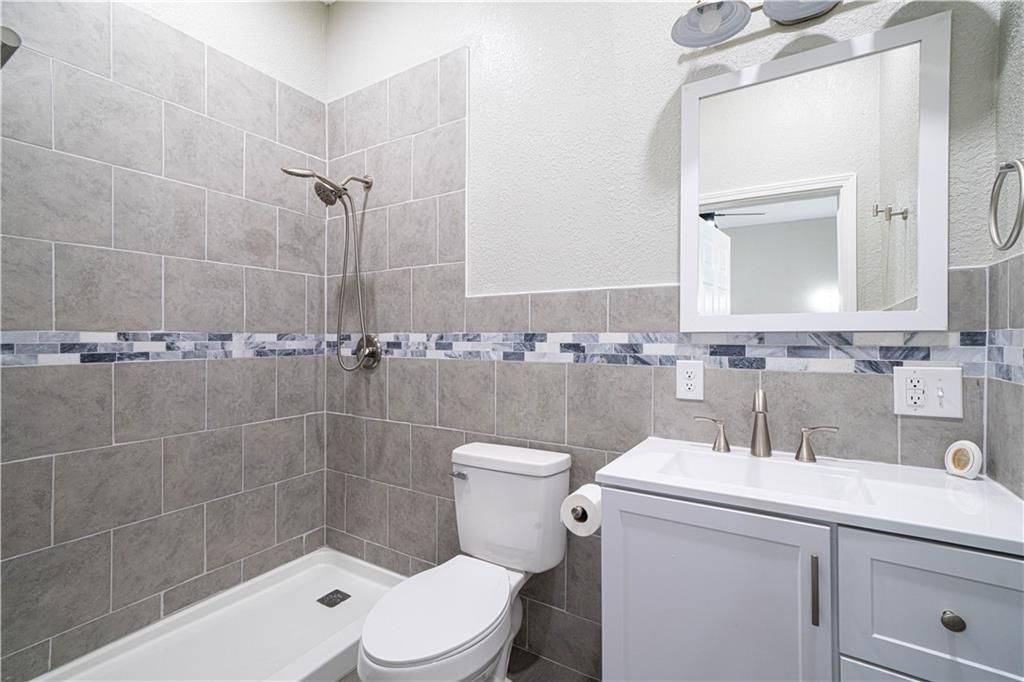 1407 Felix Street — photo 14