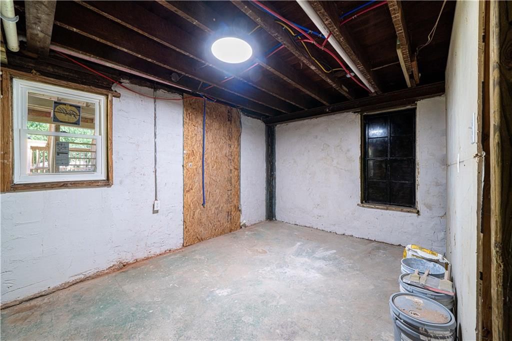 1407 Felix Street — photo 27