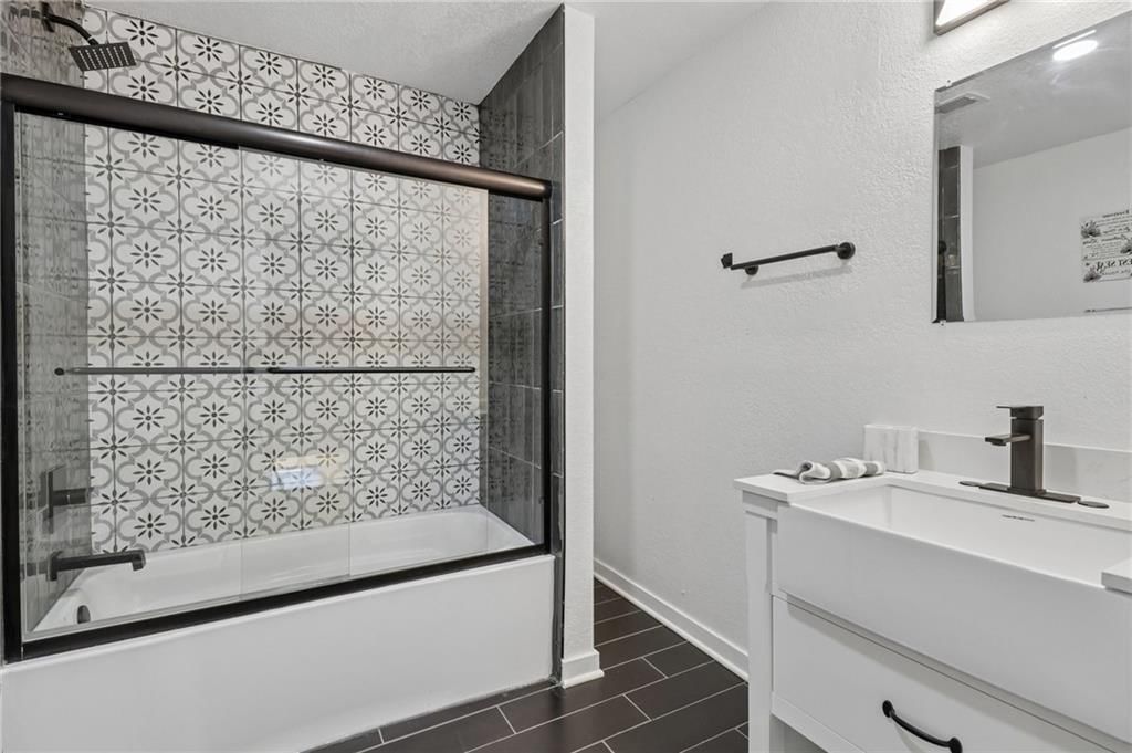 2507 S 18th Street — photo 19